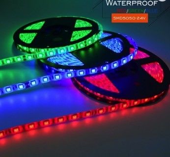 Tiras flexíveis coloridas do diodo emissor de luz do RGB SMD 60 diodos emissores de luz/vida ativa longa de Approvel CE de M